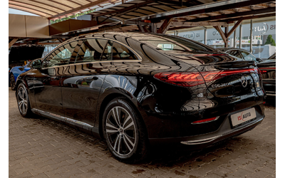 mercedes-eqe-300-98kwh-mbux-ambient-podgrev - 3