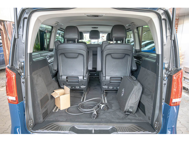 Mercedes EQV 300/LONG/Avantgarde Line/PDC/Thermotronic/100kWh - автомобили, коли, обяви за нови и употребявани 13