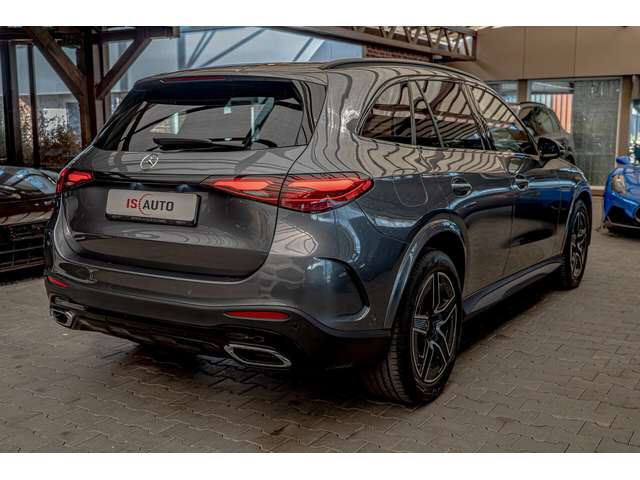 Mercedes GLC 200 AMG LINE/4Matic/Digital/Подгрев/Амбиент - автомобили, коли, обяви за нови и употребявани 2