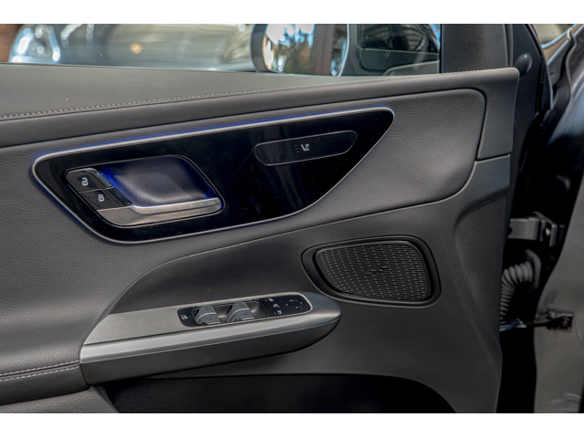 Mercedes GLC 200 AMG LINE/4Matic/Digital/Подгрев/Амбиент - автомобили, коли, обяви за нови и употребявани 6
