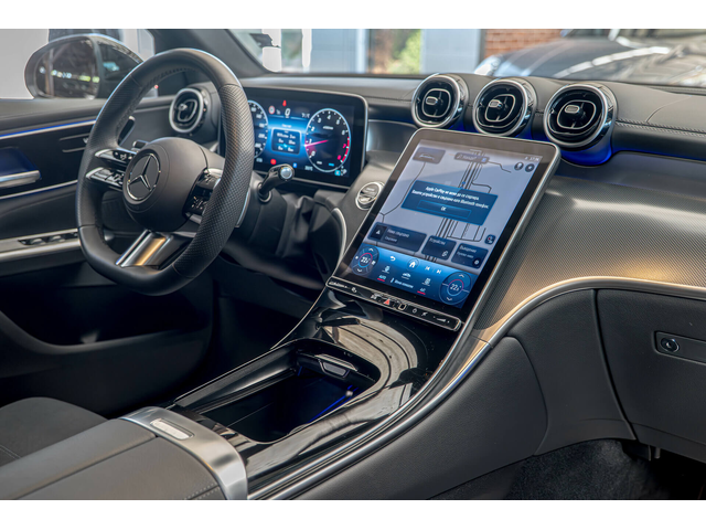 Mercedes GLC 200 AMG LINE/4Matic/Digital/Подгрев/Амбиент - автомобили, коли, обяви за нови и употребявани 9