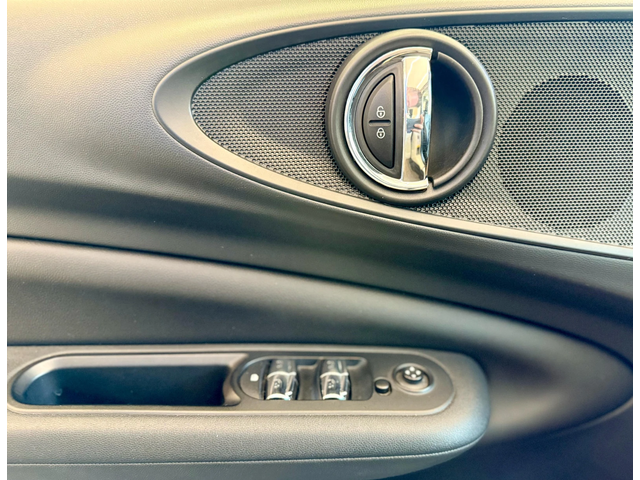 Mini Clubman ALL4* Turbo* Лизинг* Automatic - автомобили, коли, обяви за нови и употребявани 6