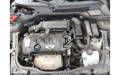 Mini Cooper 1.6L I-4 DOHC, VVT, 121HP Front Wheel Drive - автомобили, коли, обяви за нови и употребявани 9
