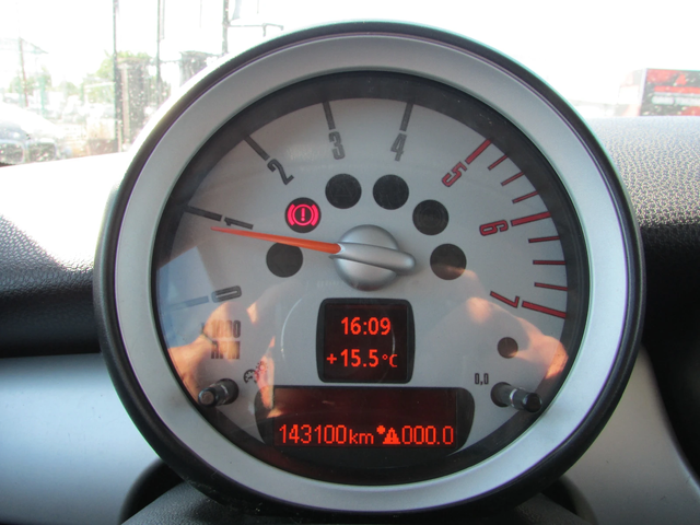 Mini Cooper 1.6D EURO4 - автомобили, коли, обяви за нови и употребявани 12