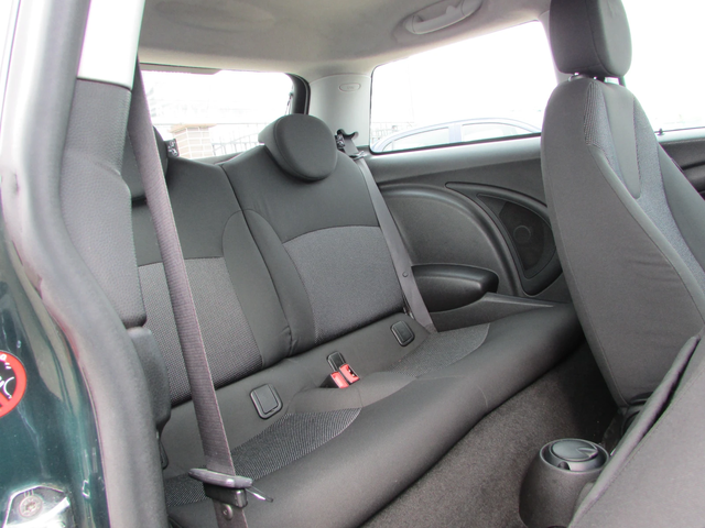 Mini Cooper 1.6D EURO4 - автомобили, коли, обяви за нови и употребявани 9