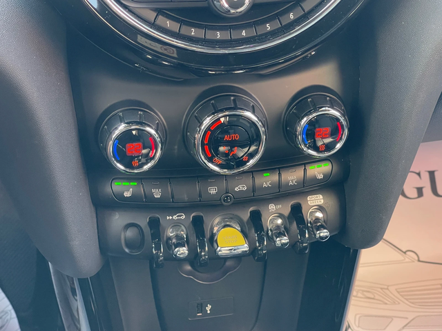 Mini Cooper SE* Keyless* Navi* Kamera* LED - автомобили, коли, обяви за нови и употребявани 11