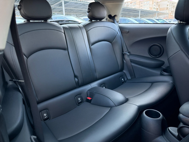 Mini Cooper 1.5 - автомобили, коли, обяви за нови и употребявани 10