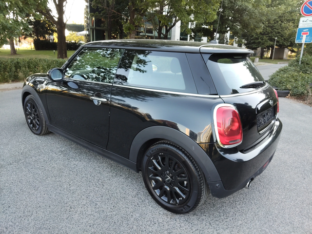 Mini Cooper 1, 5i 136ps KEYLESS GO - автомобили, коли, обяви за нови и употребявани 4