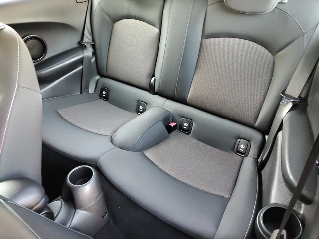 Mini Cooper 1, 5i 136ps KEYLESS GO - автомобили, коли, обяви за нови и употребявани 6