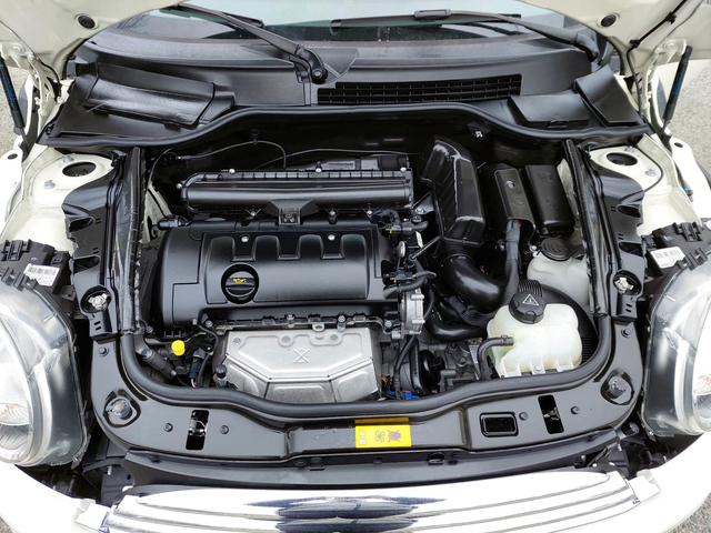 Mini Cooper 1, 6i 75ps 64000км!!! - автомобили, коли, обяви за нови и употребявани 15