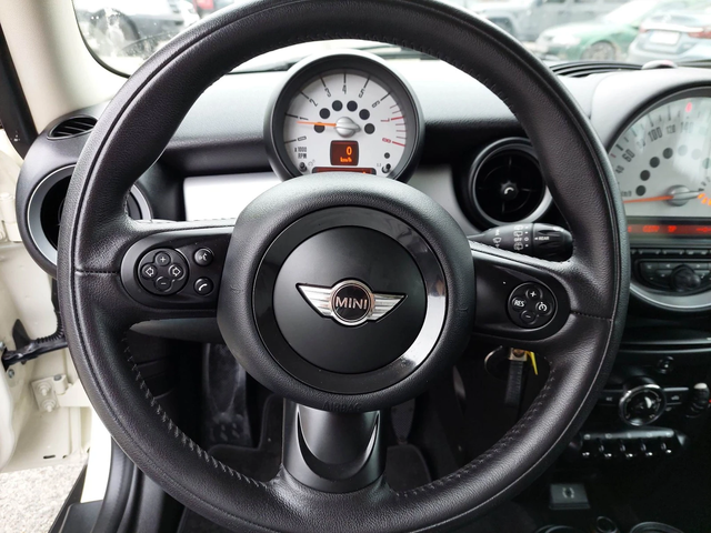 Mini Cooper 1, 6i 75ps 64000км!!! - автомобили, коли, обяви за нови и употребявани 6