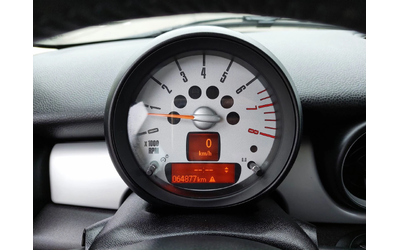 Mini Cooper 1, 6i 75ps 64000км!!! - автомобили, коли, обяви за нови и употребявани 7