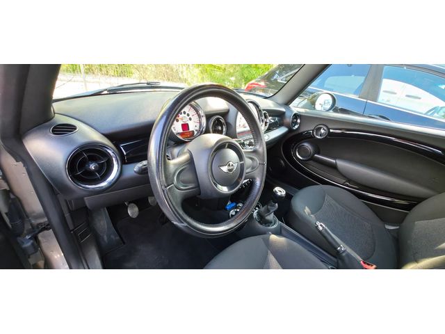 Mini Cooper 1.6 D 112k.c UNIKAT EURO 5B - автомобили, коли, обяви за нови и употребявани 10