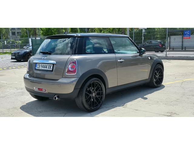 Mini Cooper 1.6 D 112k.c UNIKAT EURO 5B - автомобили, коли, обяви за нови и употребявани 4