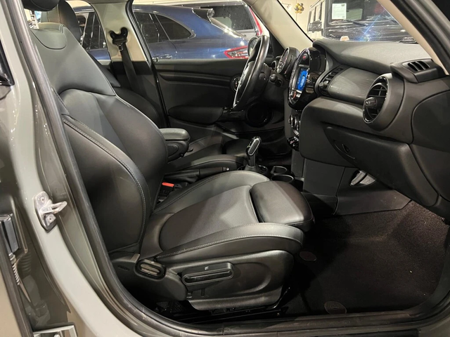 Mini Cooper FWD PANOROMIC ROOFС РЕГИСТРАЦИЯ И АВТОКРЕДИТ - автомобили, коли, обяви за нови и употребявани 13