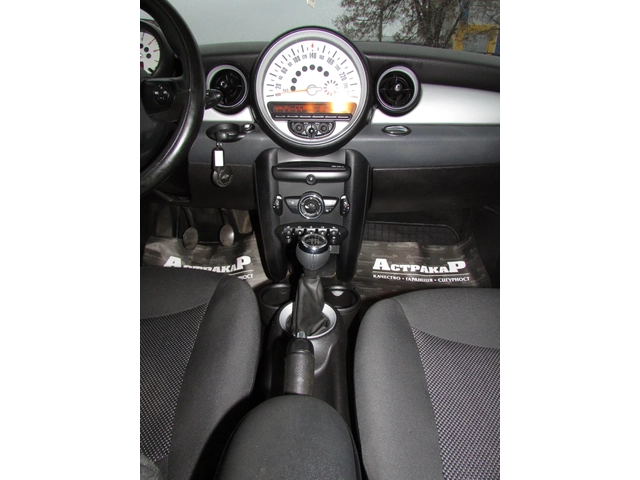 Mini Cooper 1.6D EURO5 - автомобили, коли, обяви за нови и употребявани 11
