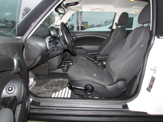 Mini Cooper 1.6D EURO5 - автомобили, коли, обяви за нови и употребявани 7