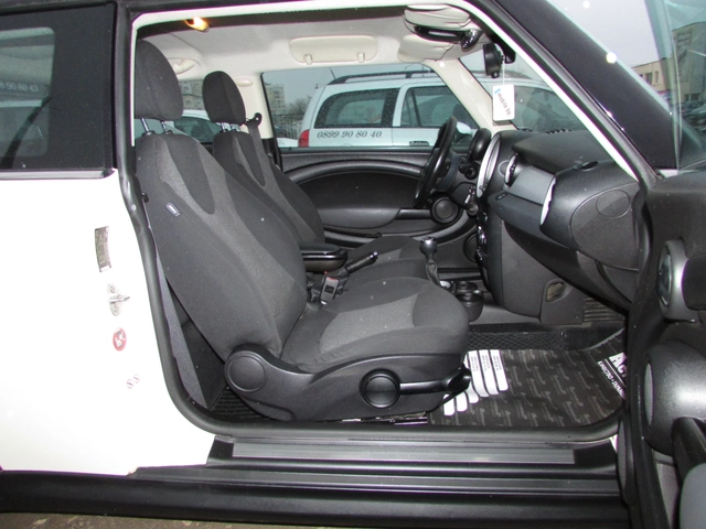 Mini Cooper 1.6D EURO5 - автомобили, коли, обяви за нови и употребявани 9