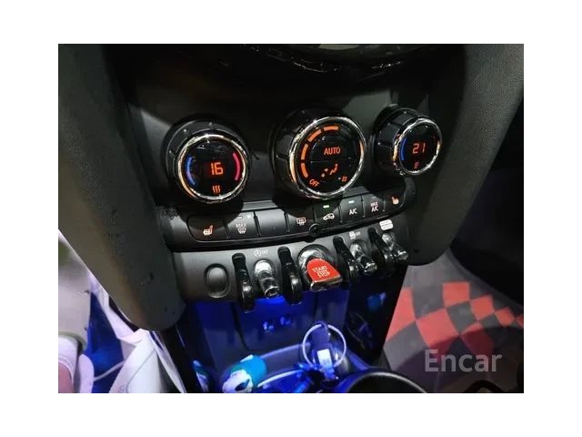 Mini Cooper High* ПОДГРЕВ* ПАНОРАМА* KAМЕРА* АСИСТЕНТИ СИГУРНО - автомобили, коли, обяви за нови и употребявани 10