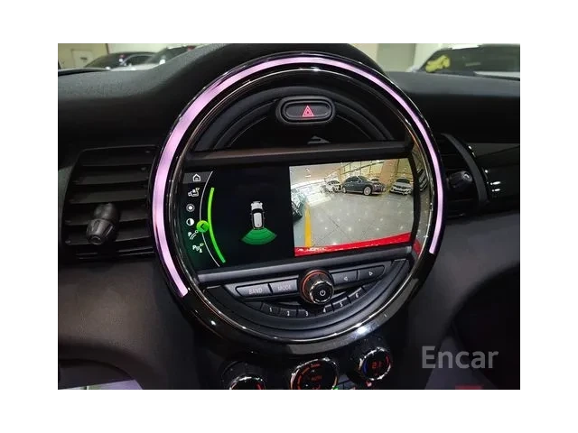 Mini Cooper High* ПОДГРЕВ* ПАНОРАМА* KAМЕРА* АСИСТЕНТИ СИГУРНО - автомобили, коли, обяви за нови и употребявани 9