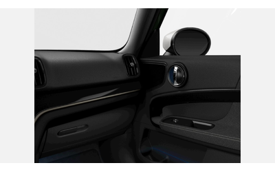 MINI Cooper D ALL4 - автомобили, коли, обяви за нови и употребявани 10