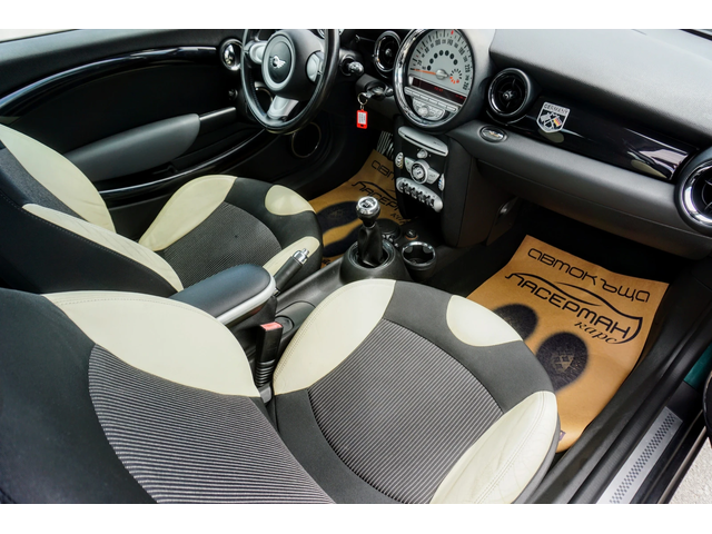 Mini Cooper s 1.6i - автомобили, коли, обяви за нови и употребявани 9