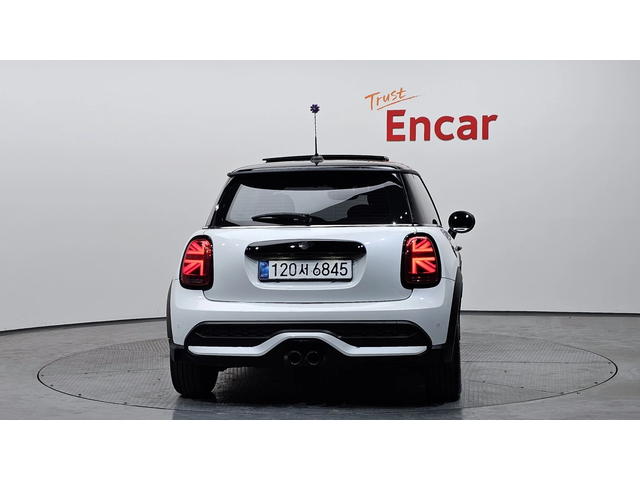 Mini Cooper s Mayfield* Edition* Navi* Camera* Keyless - автомобили, коли, обяви за нови и употребявани 3
