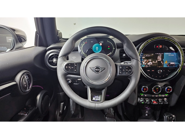 Mini Cooper s Mayfield* Edition* Navi* Camera* Keyless - автомобили, коли, обяви за нови и употребявани 5