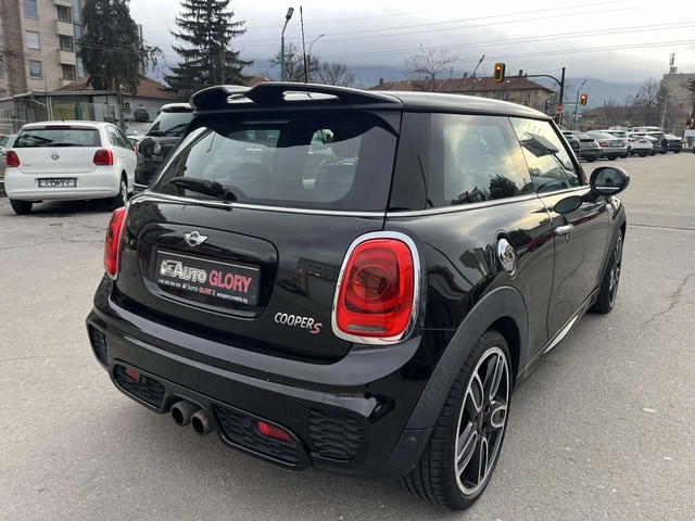 Mini Cooper s 2.0 BENZ - автомобили, коли, обяви за нови и употребявани 3