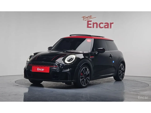Mini Cooper s JCW* CARPLAY* DIGITAL* СЕРВИЗНА ИСТОРИЯ - автомобили, коли, обяви за нови и употребявани 0