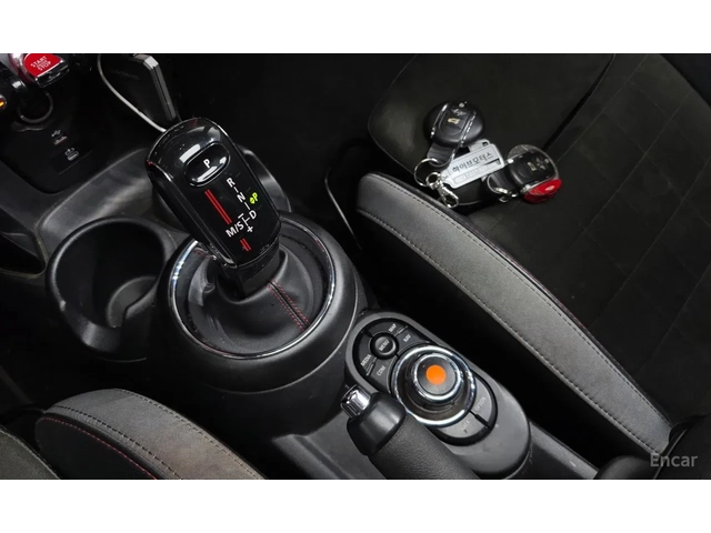 Mini Cooper s JCW* CARPLAY* СЕРВИЗНА ИСТОРИЯ - автомобили, коли, обяви за нови и употребявани 12