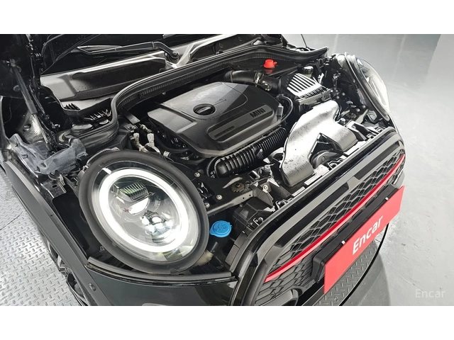 Mini Cooper s JCW* CARPLAY* DIGITAL* СЕРВИЗНА ИСТОРИЯ - автомобили, коли, обяви за нови и употребявани 5