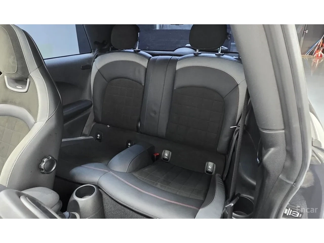 Mini Cooper s JCW* CARPLAY* СЕРВИЗНА ИСТОРИЯ - автомобили, коли, обяви за нови и употребявани 14