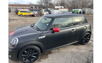 Mini Cooper s 1.6 Turbo/184 к.с - автомобили, коли, обяви за нови и употребявани 7