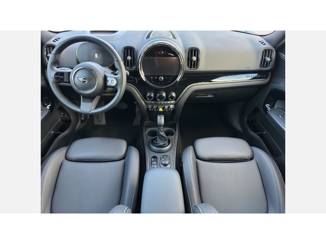 MINI Cooper SE ALL4 - автомобили, коли, обяви за нови и употребявани 6