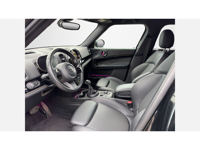 MINI Cooper SE ALL4 - автомобили, коли, обяви за нови и употребявани 5