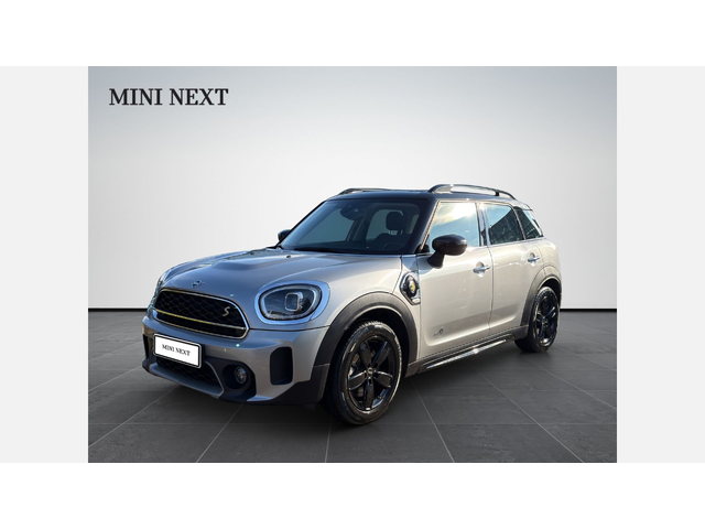 MINI Cooper SE ALL4 - автомобили, коли, обяви за нови и употребявани 0