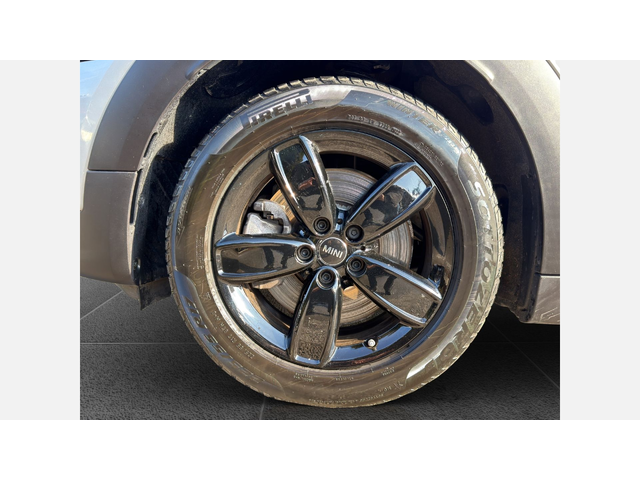 MINI Cooper SE ALL4 - автомобили, коли, обяви за нови и употребявани 4