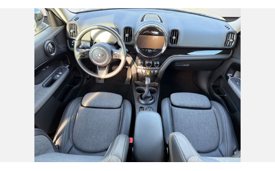 MINI Cooper SE ALL4 - автомобили, коли, обяви за нови и употребявани 6