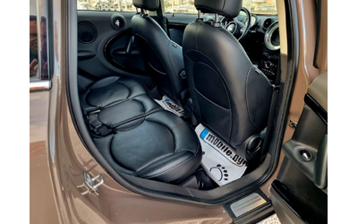 Mini Countryman 1.6D 4x4 Panorama, Navi, Koja - автомобили, коли, обяви за нови и употребявани 14