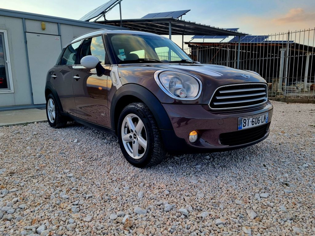 Mini Countryman 1.6D 4x4 Panorama, Navi, Koja - автомобили, коли, обяви за нови и употребявани 4