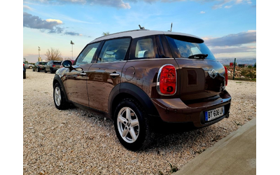 Mini Countryman 1.6D 4x4 Panorama, Navi, Koja - автомобили, коли, обяви за нови и употребявани 7
