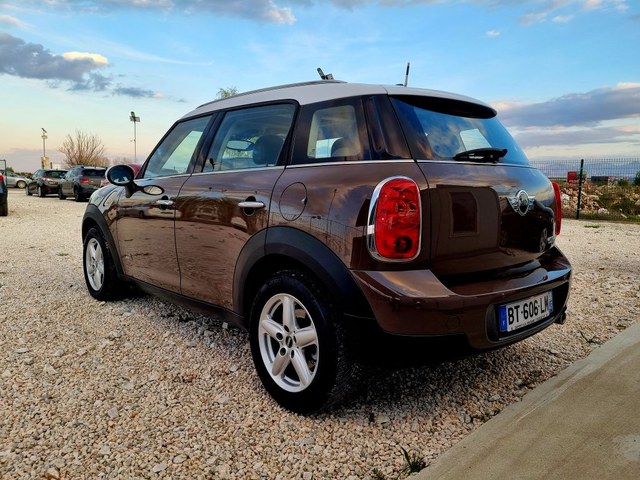 Mini Countryman 1.6D 4x4 Panorama, Navi, Koja - автомобили, коли, обяви за нови и употребявани 7