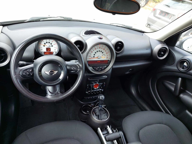 Mini Countryman 2, 0d 4x4 AUTOMATIC - автомобили, коли, обяви за нови и употребявани 5