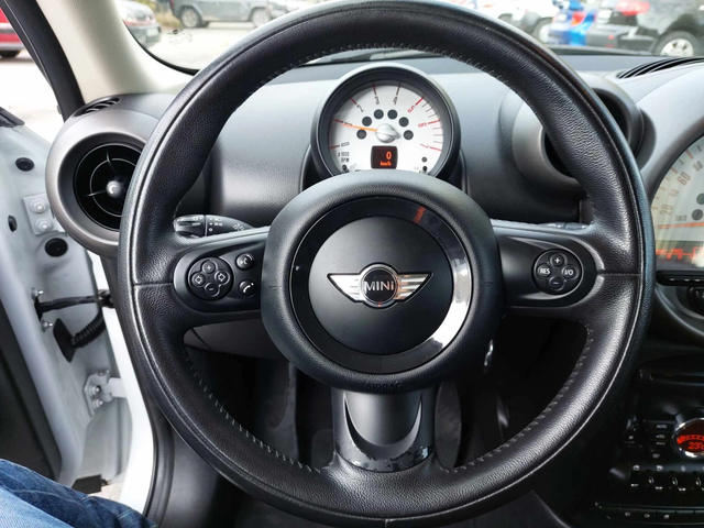 Mini Countryman 2, 0d 4x4 AUTOMATIC - автомобили, коли, обяви за нови и употребявани 6