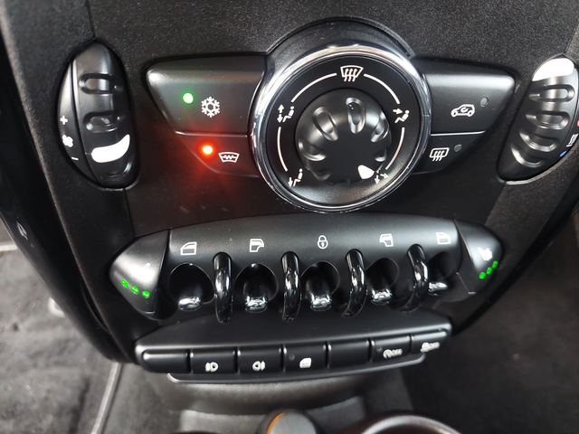 Mini Countryman 1, 6i 6ck - автомобили, коли, обяви за нови и употребявани 12