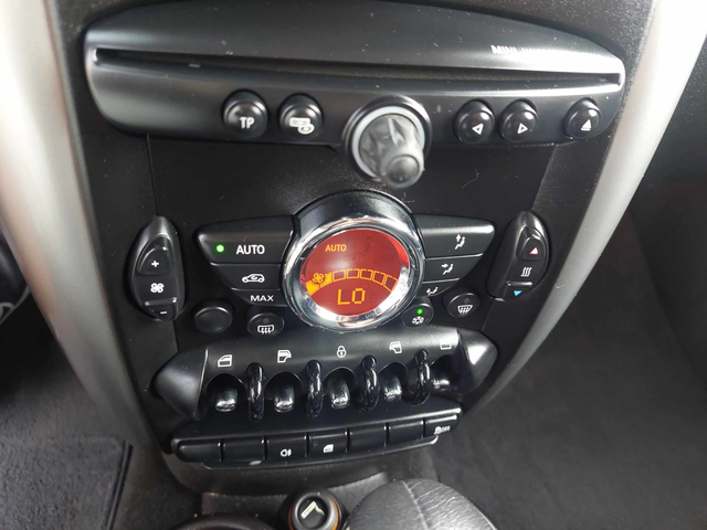 Mini Countryman 1, 6i  AUTOMATIC - автомобили, коли, обяви за нови и употребявани 11