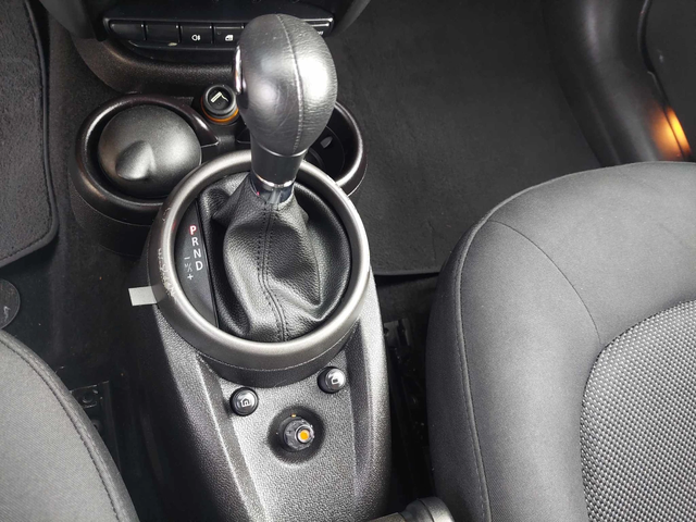 Mini Countryman 1, 6i  AUTOMATIC - автомобили, коли, обяви за нови и употребявани 13