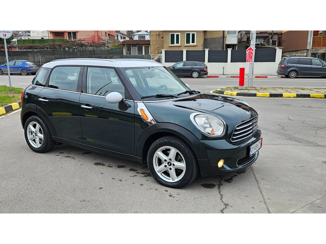 Mini Countryman 2.0D 6skorosti/Klimatron - автомобили, коли, обяви за нови и употребявани 7