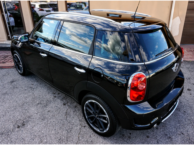 Mini Countryman 2.0D S-optic - автомобили, коли, обяви за нови и употребявани 3